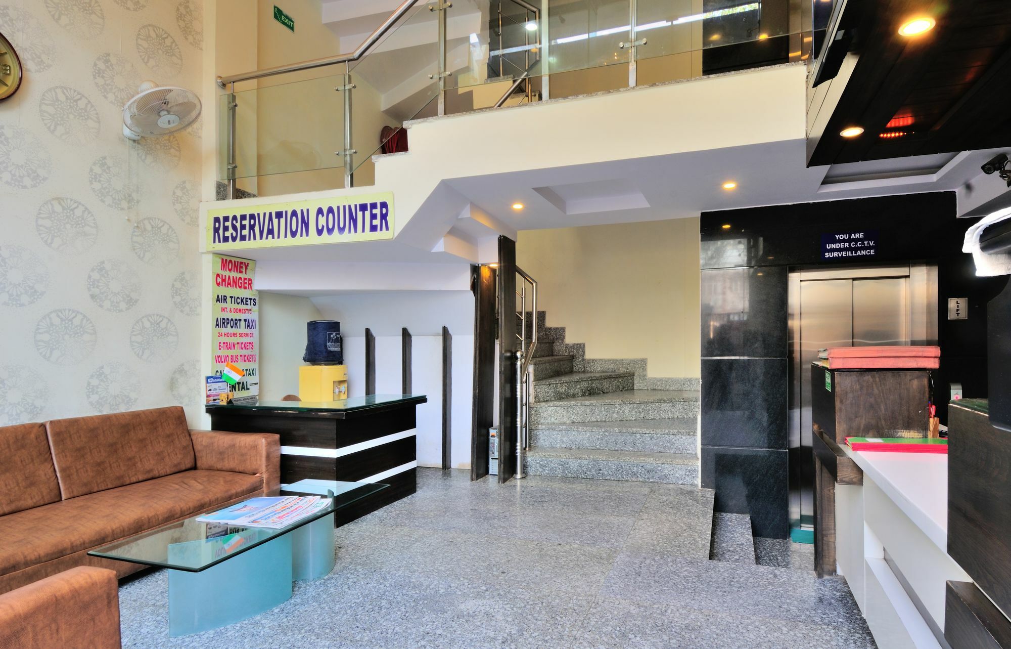 Hotel Gold Star Inn Neu-Delhi Exterior foto