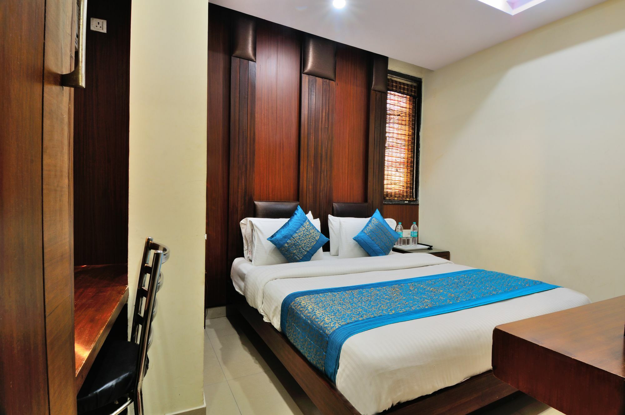 Hotel Gold Star Inn Neu-Delhi Exterior foto